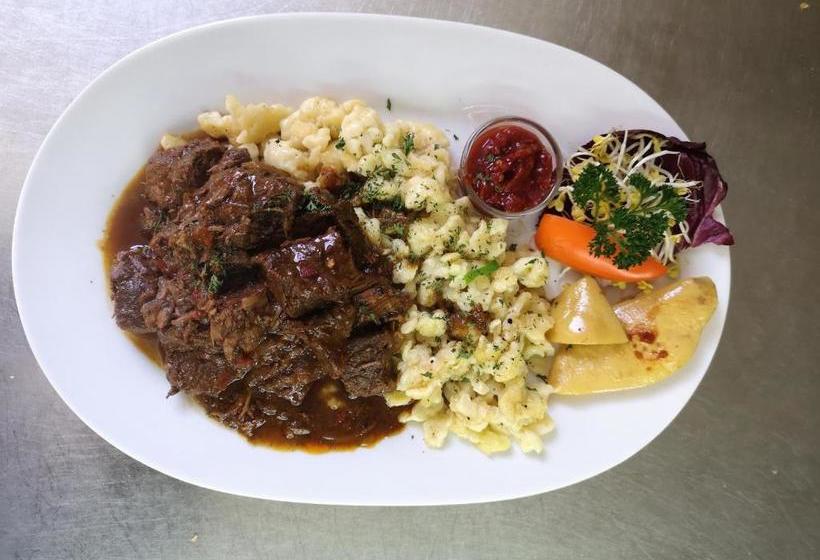 פנסיון Zum Erbacher Hof