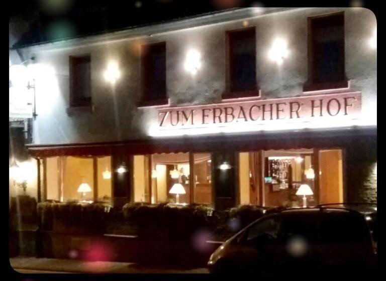 פנסיון Zum Erbacher Hof