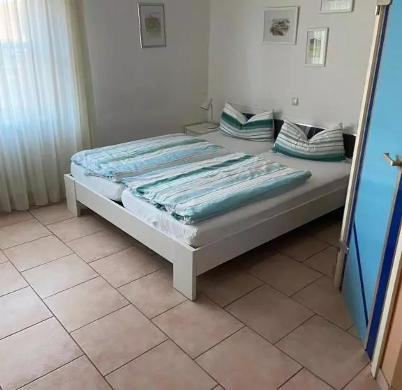 ベッドアンドブレックファースト Frühstückspension Klosterhof In Franken