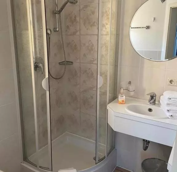 ベッドアンドブレックファースト Frühstückspension Klosterhof In Franken