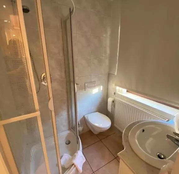 ベッドアンドブレックファースト Frühstückspension Klosterhof In Franken