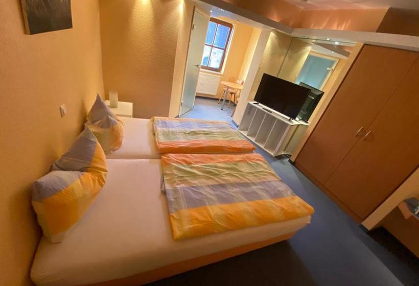 مبيت وإفطار Frühstückspension Klosterhof In Franken