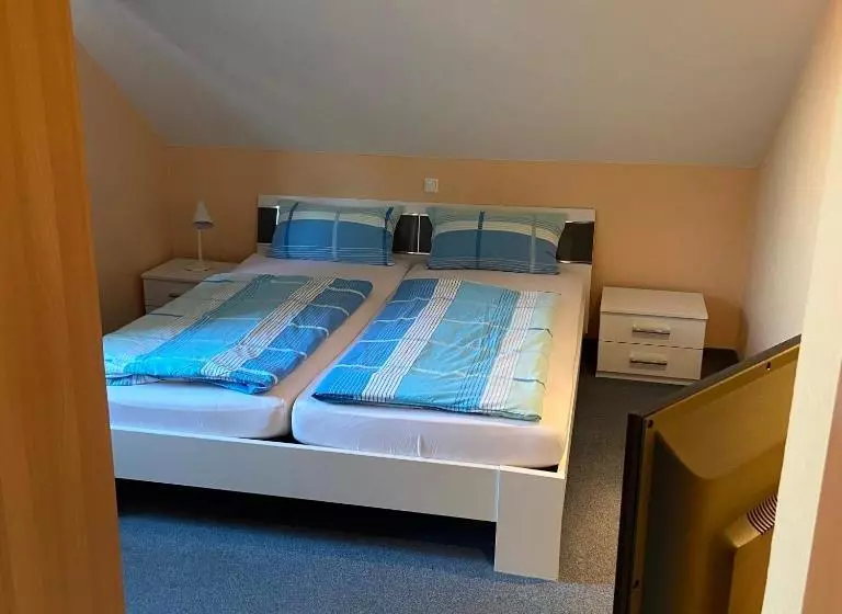 ベッドアンドブレックファースト Frühstückspension Klosterhof In Franken