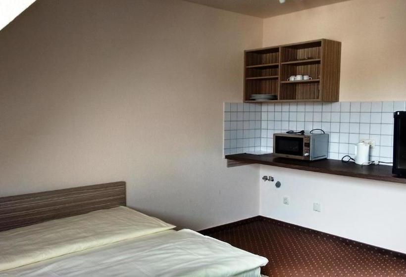 민박 Aparthotel Victoria