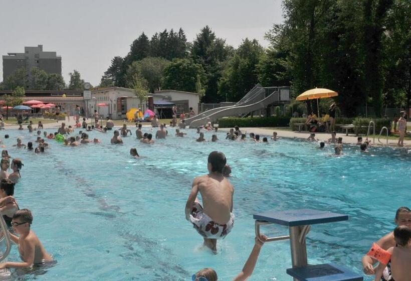 住宿加早餐  Pension Stern