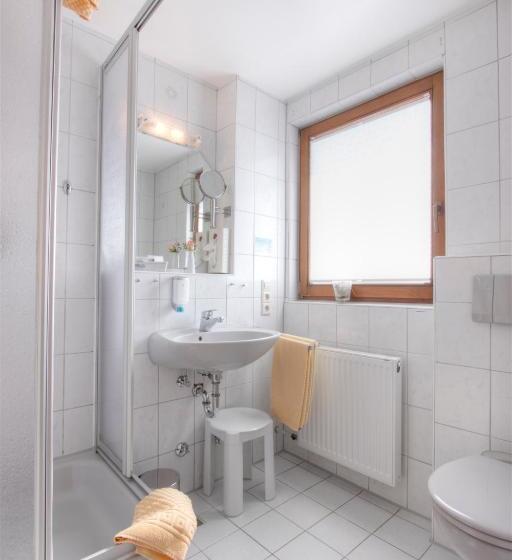 住宿加早餐  Pension Stern