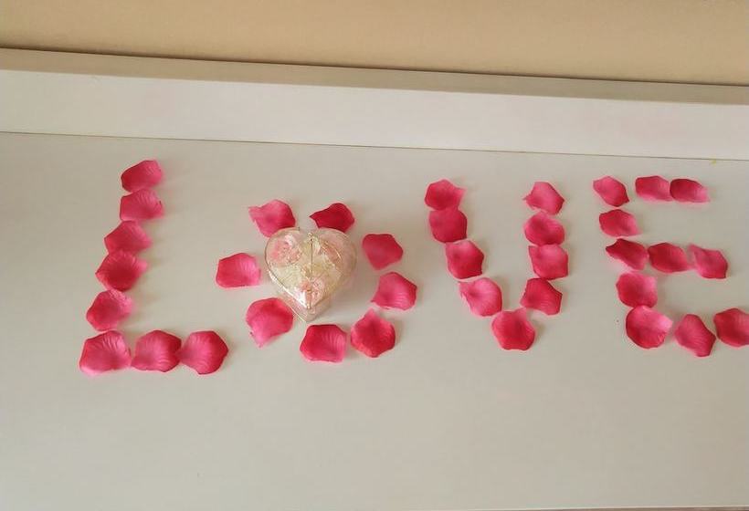 East Queen Hotel Zhong Shan Road