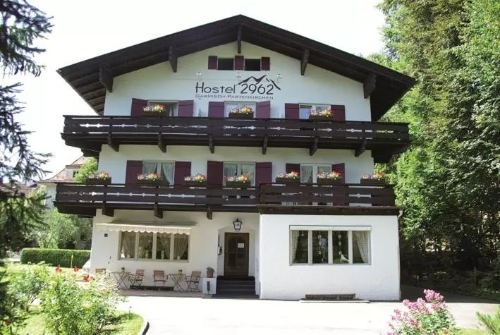 Hostel 2962