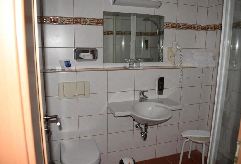 فندق Garni Am Hafen