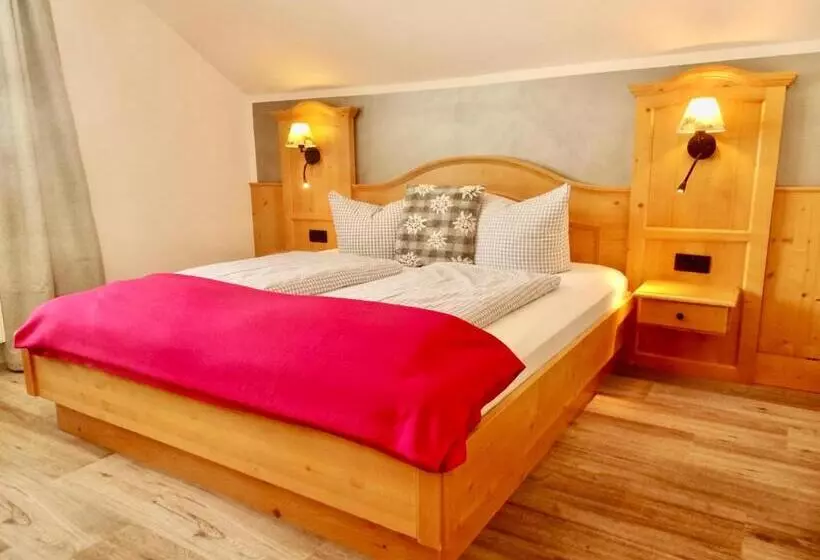 בית מלון כפרי Garni Kalkbrennerhof