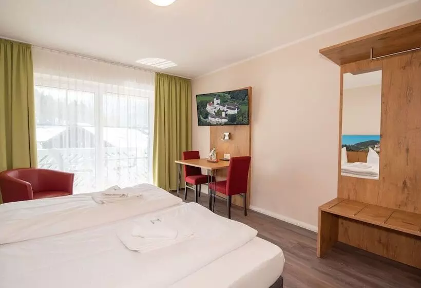 Отель Hohenaschau