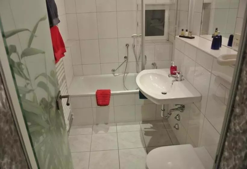 酒店 Restaurant Goldenes Lamm