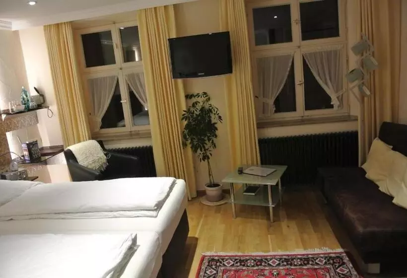 酒店 Restaurant Goldenes Lamm