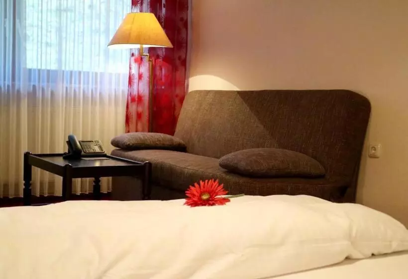 Отель Restaurant Paradeismuhle