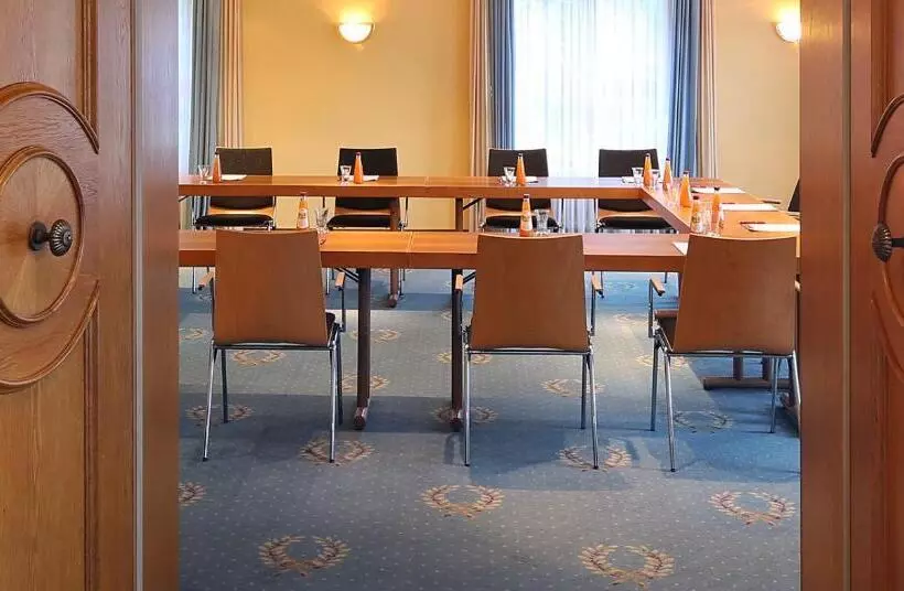 Отель Restaurant Paradeismuhle