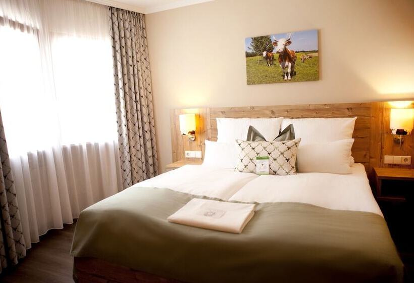 בית מלון כפרי & Restaurant Zum Reussenstein