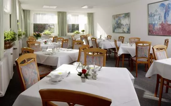 Отель Schönberger Hof