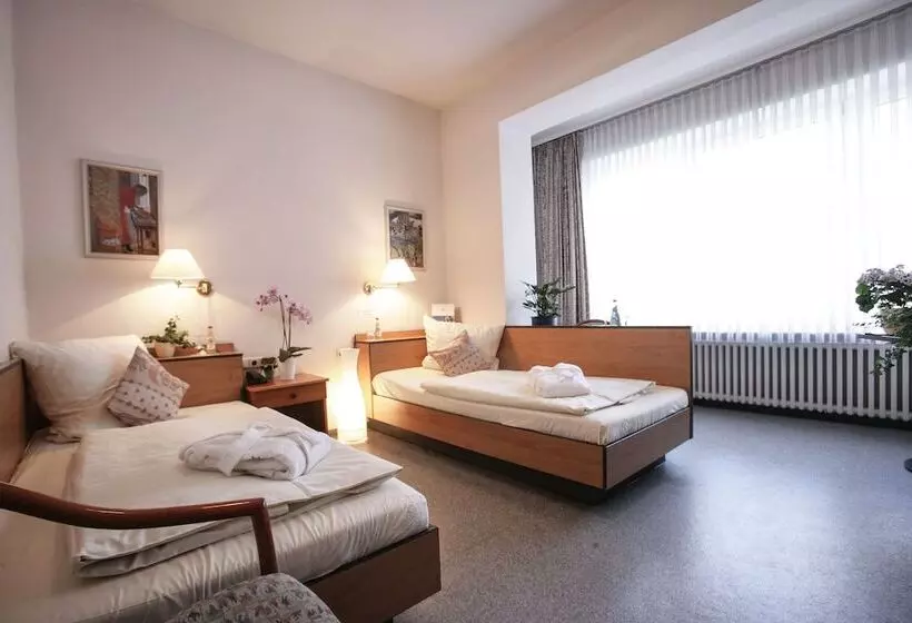 ホテル Tomesa Fachklinik Und Gesundheitszentrum