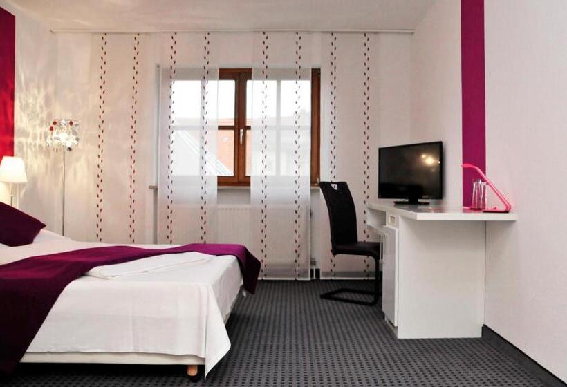 Отель Zum Brunnen