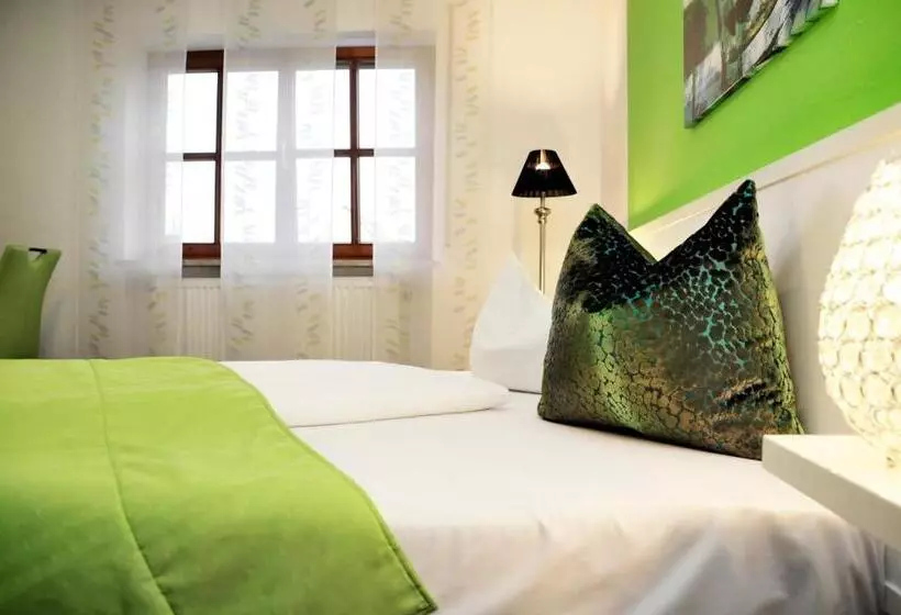 Отель Zum Brunnen