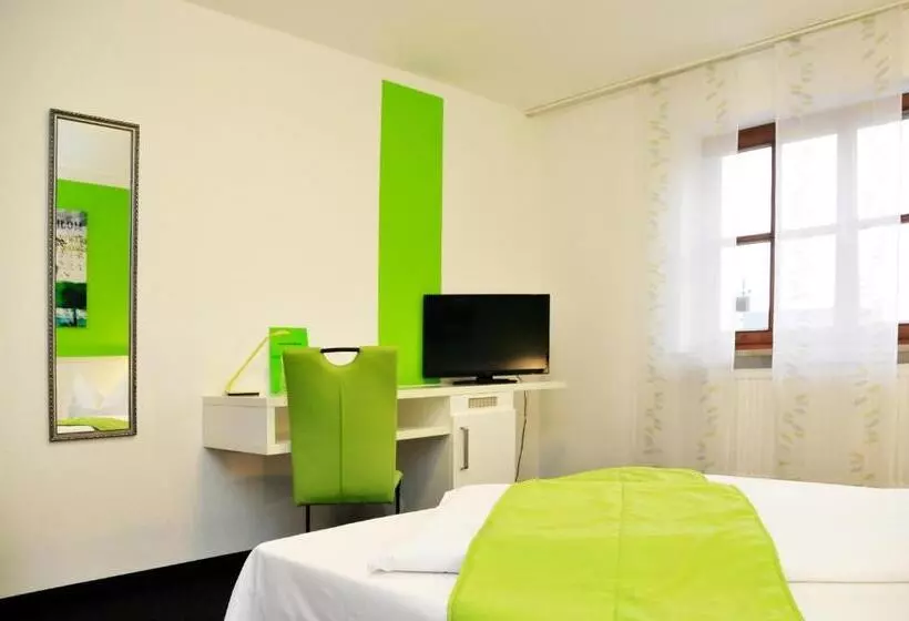 Отель Zum Brunnen