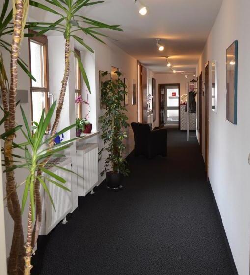 Отель Zum Brunnen