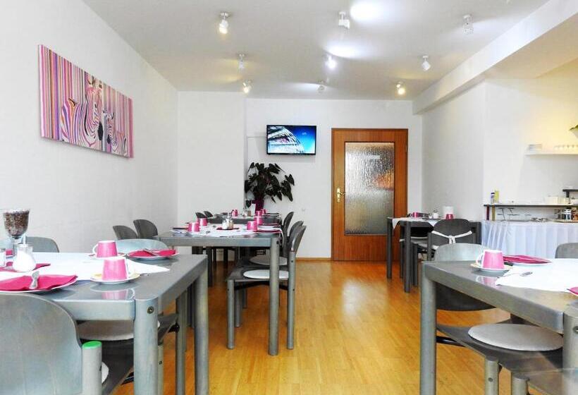 Отель Zum Brunnen