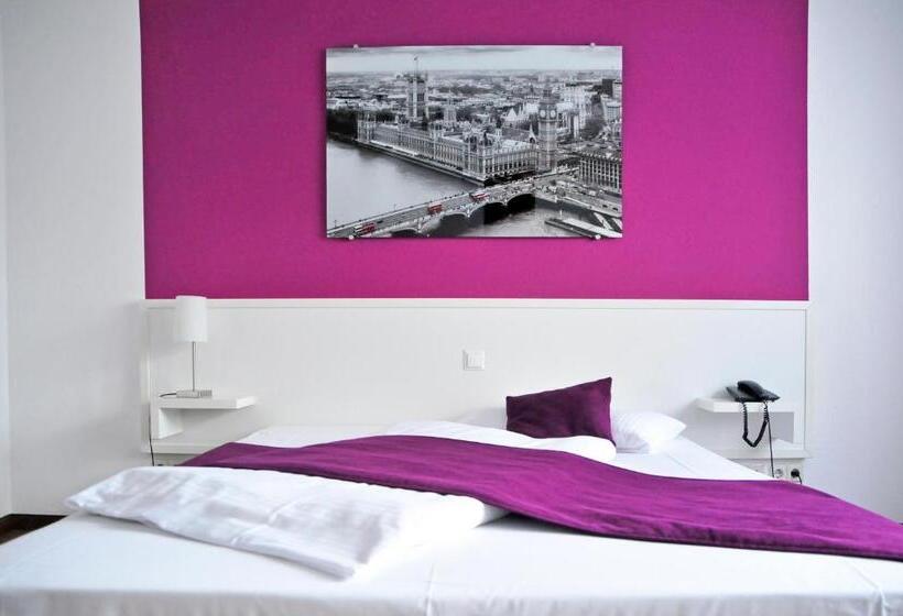 Отель Zum Brunnen