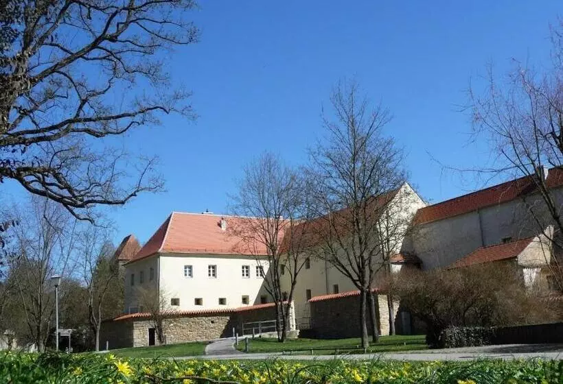 Knast Hotel Fronfeste