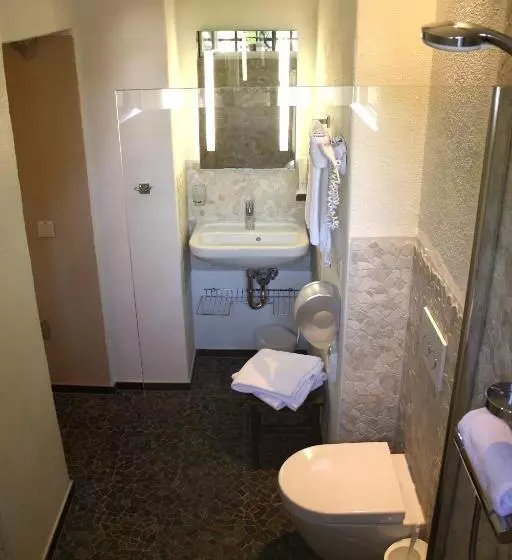 Knast Hotel Fronfeste