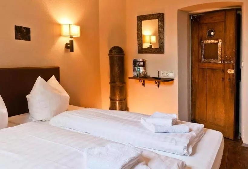 Knast Hotel Fronfeste