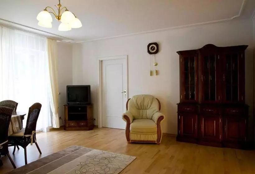 Maria Viktoria Apartment