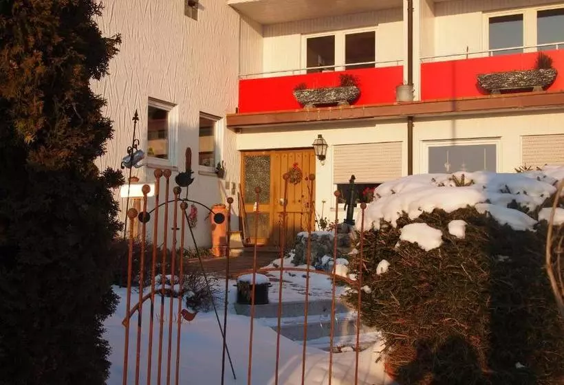 ペンション Gästehaus Hirlinger