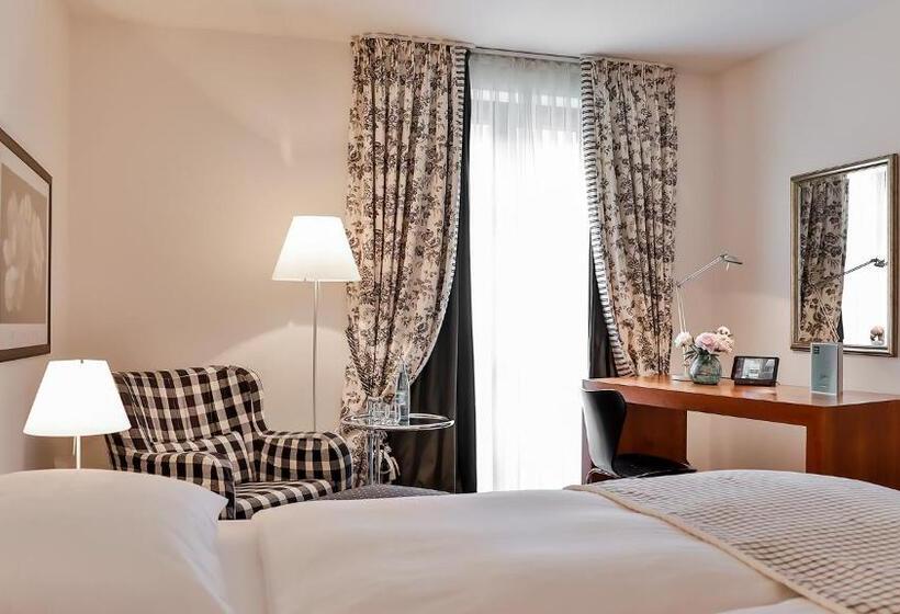 ペンション Zeller Hotel+restaurant