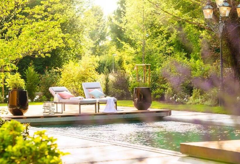 ペンション Zeller Hotel+restaurant