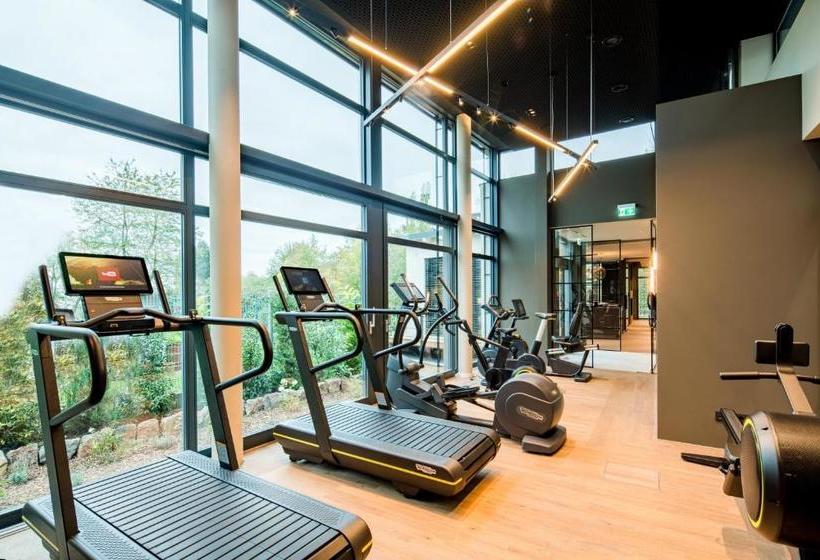 ペンション Zeller Hotel+restaurant