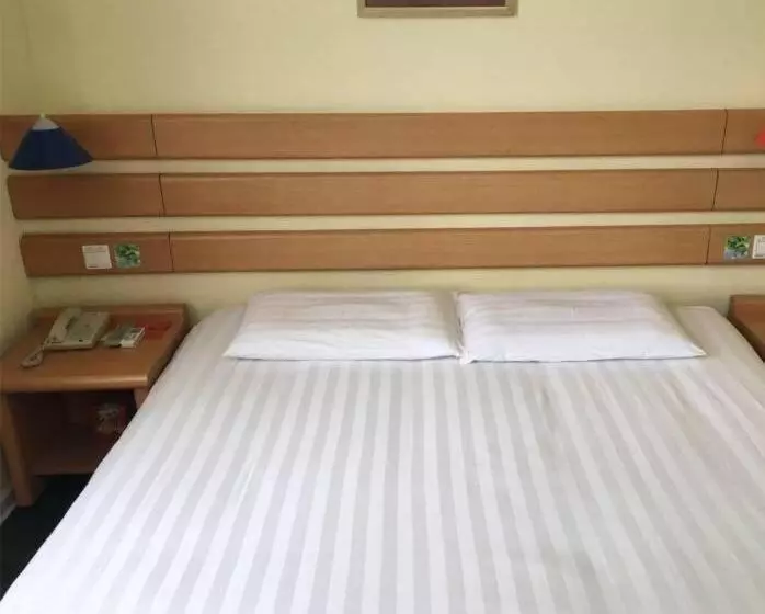 בית מלון כפרי Home Inn