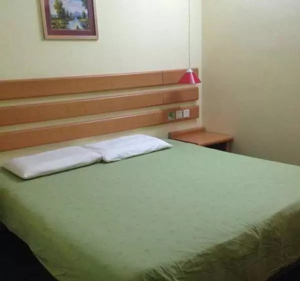 בית מלון כפרי Home Inn