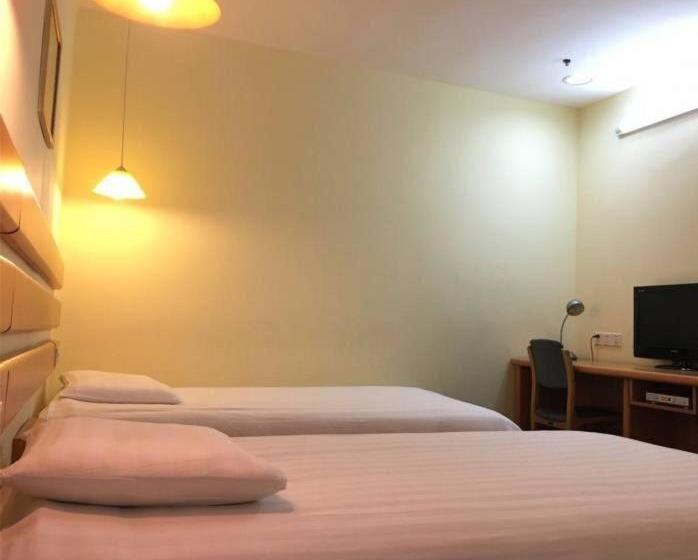 בית מלון כפרי Home Inn