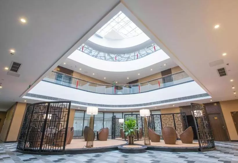 هتل Thinking Land Lingyan Forest