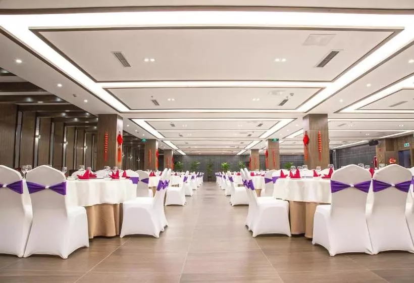 هتل Thinking Land Lingyan Forest