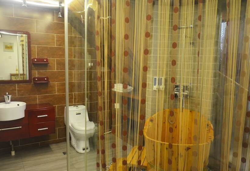 בית מלון כפרי Shaoxing Laotaimen Luxun Native Place Youth Hostel