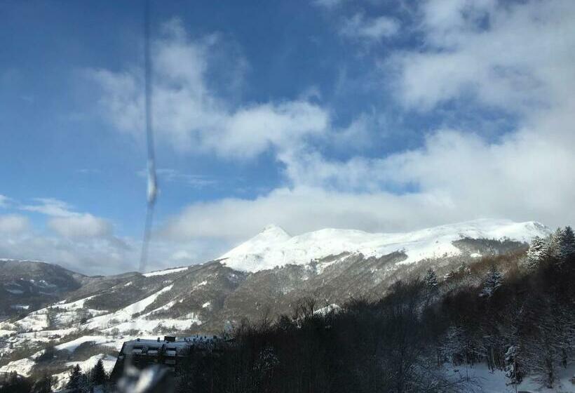 Appartement 12 Couchages Proche Piste Ski Et De Randonnées Du Lioran