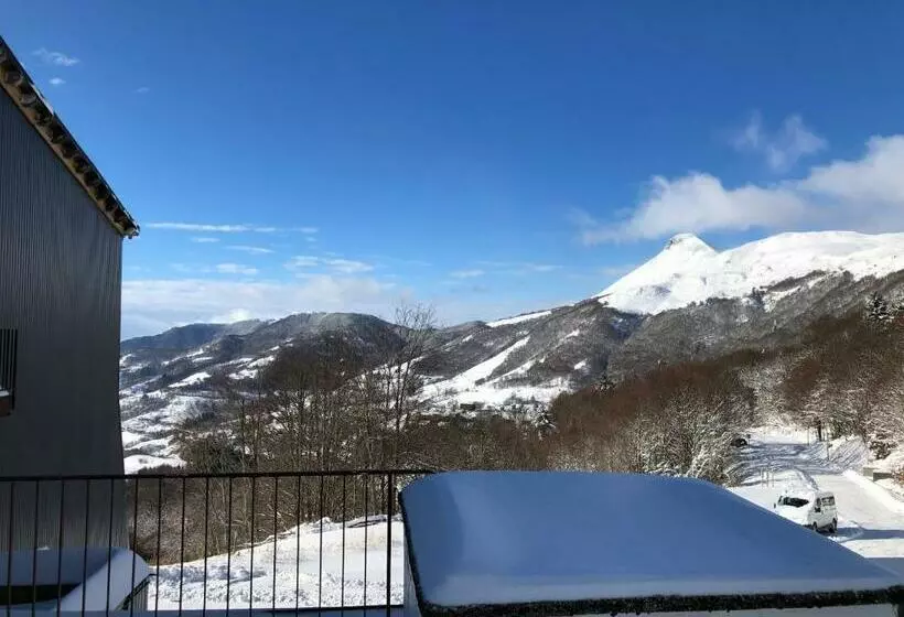 Appartement 12 Couchages Proche Piste Ski Et De Randonnées Du Lioran