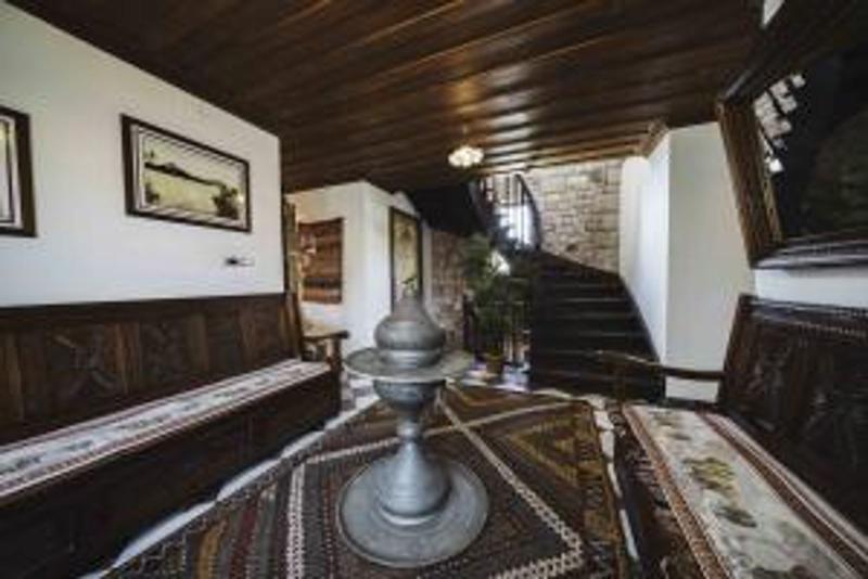 Cunda Tas Konak Otel