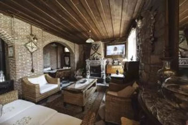 Cunda Tas Konak Otel