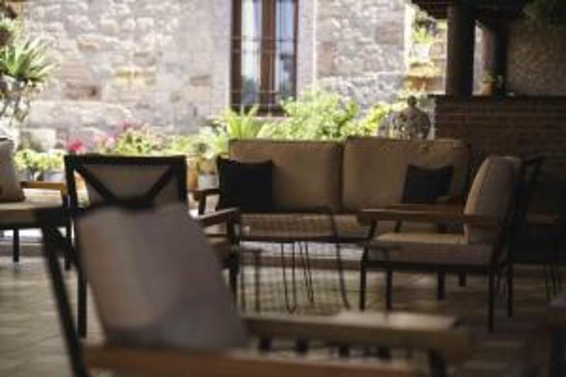 Cunda Tas Konak Otel