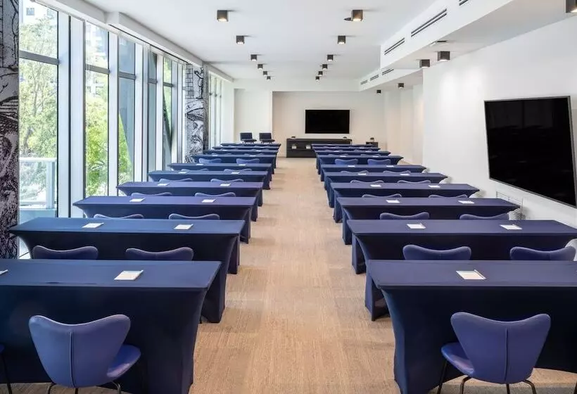 هتل Atwell Suites Miami Brickell By Ihg