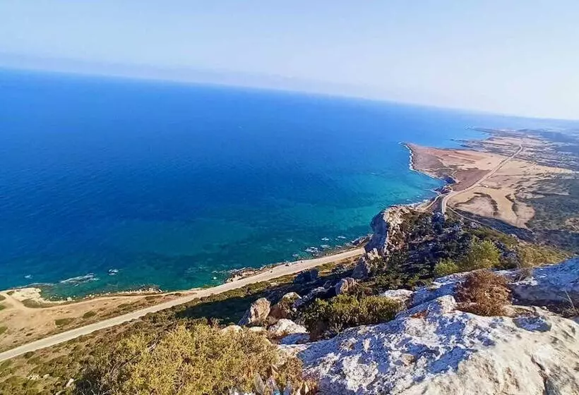 هتل Celebi Garden