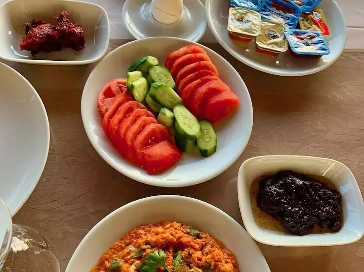 هتل Celebi Garden